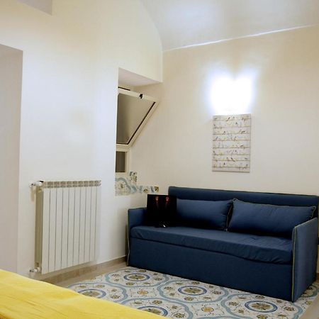 Giulia's house apartments SantʼAntonio Abate Extérieur photo