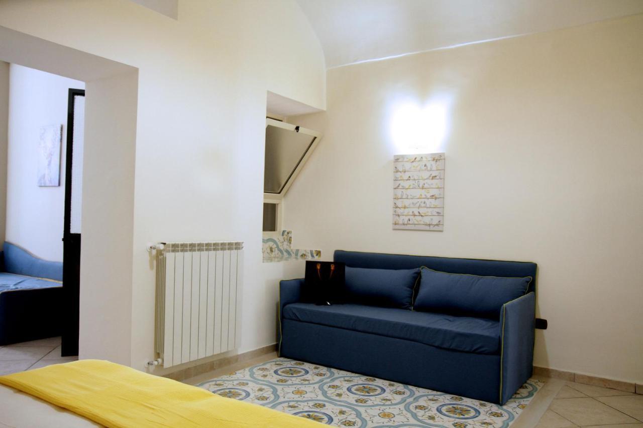 Giulia's house apartments SantʼAntonio Abate Extérieur photo